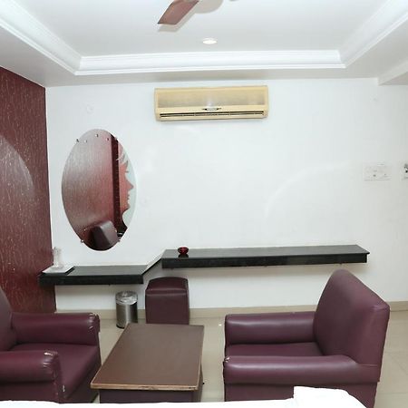Sri Srinivasar Residency Hotel Vellore Esterno foto
