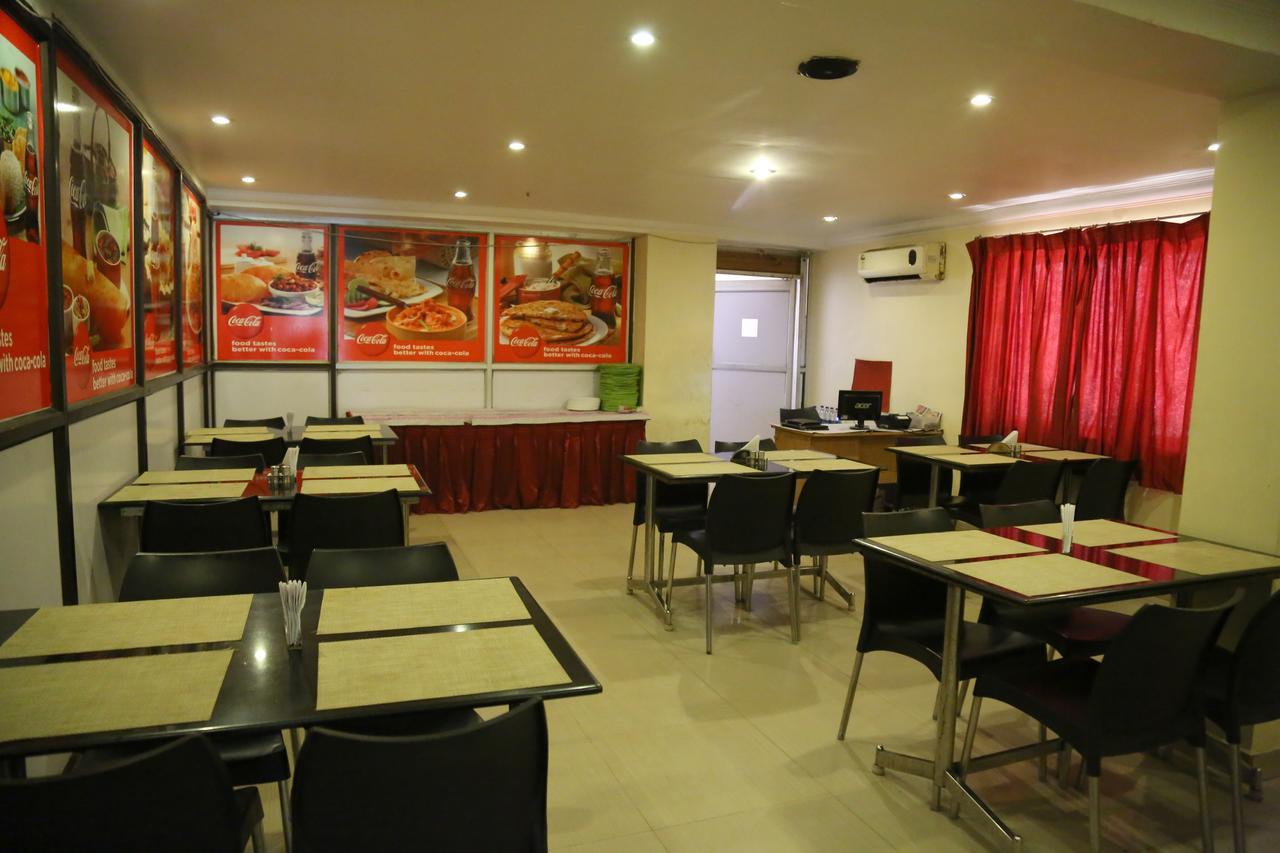 Sri Srinivasar Residency Hotel Vellore Esterno foto